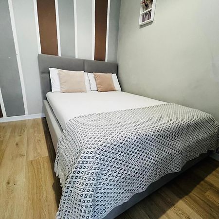 Iren Smart Apartment Lviv Exterior foto