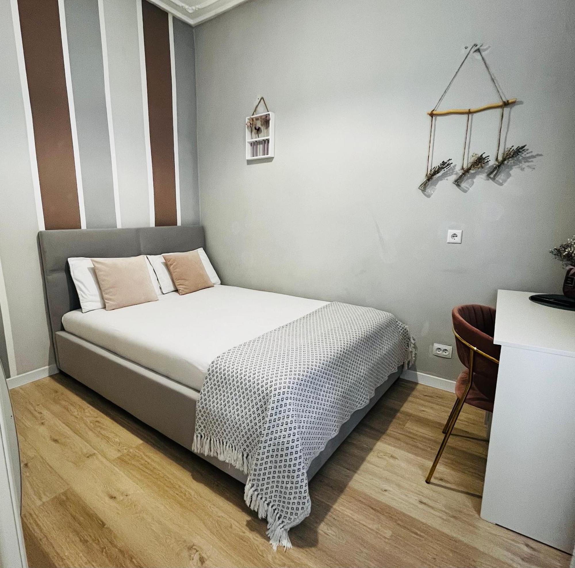 Iren Smart Apartment Lviv Exterior foto