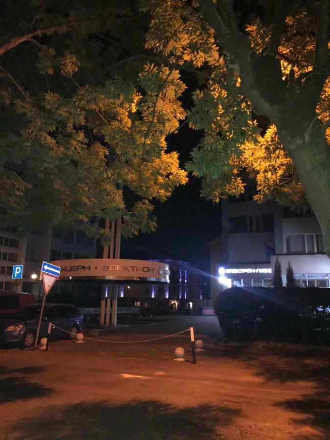 Iren Smart Apartment Lviv Exterior foto